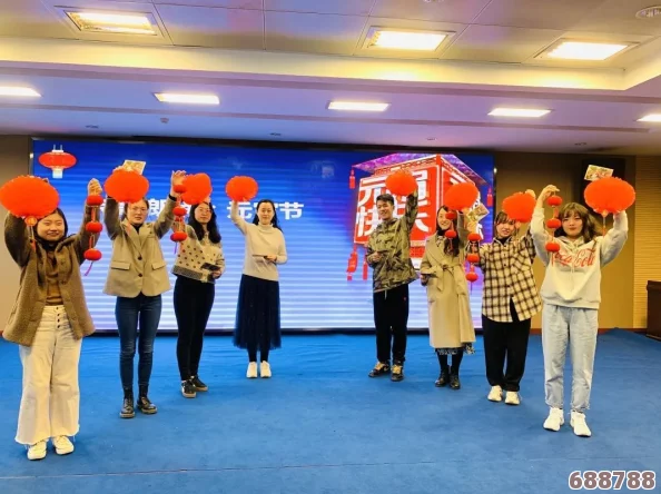 “苏娅李文雯双飞闹元宵，点亮节日狂欢的青春活力与无限创意”