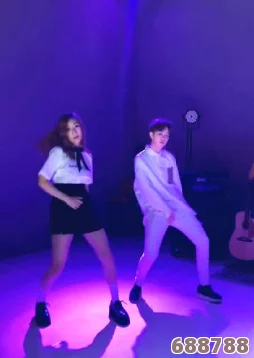 男生的坤坤进女生的坤坤,一场爱情的蹦迪舞曲,谁是舞王舞后? 男生的坤坤进女生的坤坤,一场爱情的蹦迪舞曲,谁是舞王舞后?