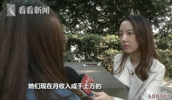 甜美姐姐居然在朋友家干这种事,让人惊讶的秘密竟然是她一直隐藏的另一面! 甜美姐姐居然在朋友家干这种事,让人惊讶的秘密竟然是她一直隐藏的另一面!