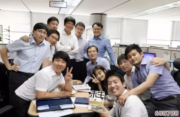 公司员工味道中字科长，畅谈职场生活与团队氛围的真实感受与见解