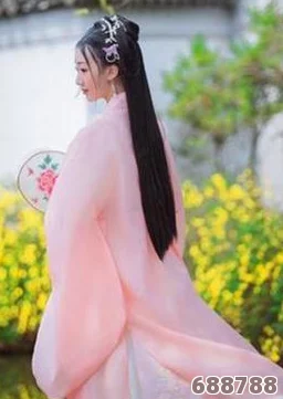 色一五月，春光烂漫花如雨，爱情游戏谁主沉浮？