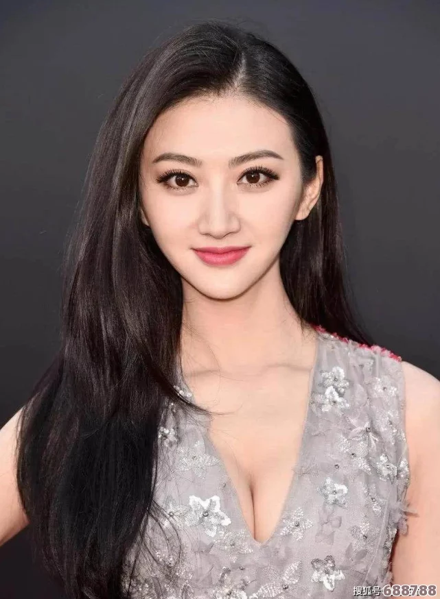 上司的丰满人妻一区二区三区引发热议网友称其为职场禁忌中的绝妙诱惑