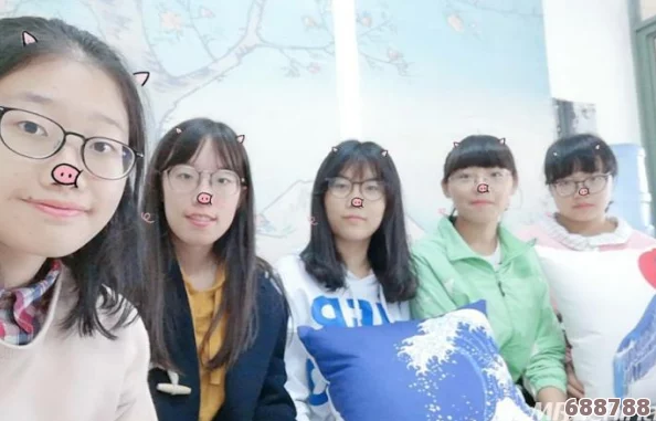 402寝室的6朵金花：谁是最靓的仙女？宿舍姐妹花的青春日记