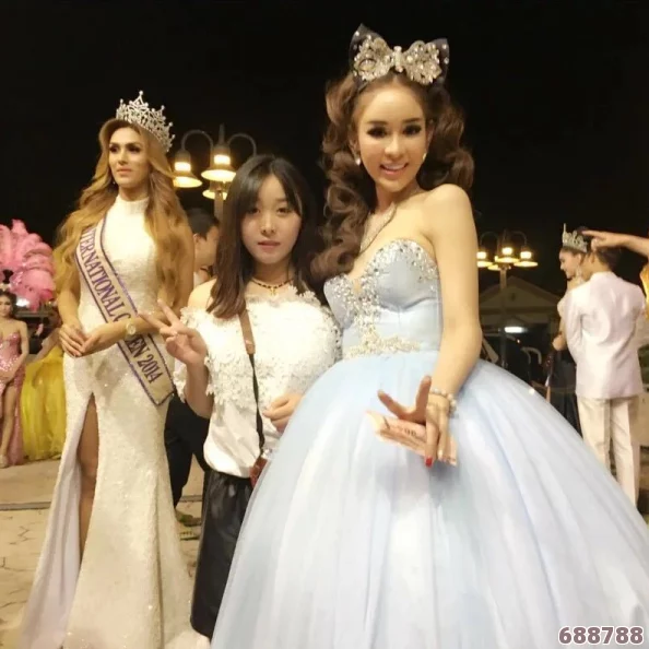 欧美人妖乱大交：多样文化交融与独特个性的碰撞引发热议，网友纷纷发表真知灼见