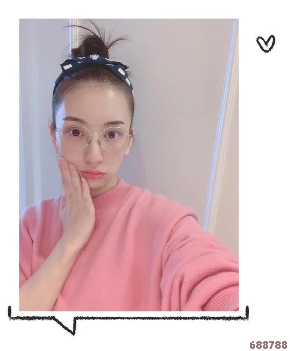 柚子猫yuzukitty糖心vlog：探索甜美生活与可爱猫咪的奇妙日常，带给你满满的幸福感